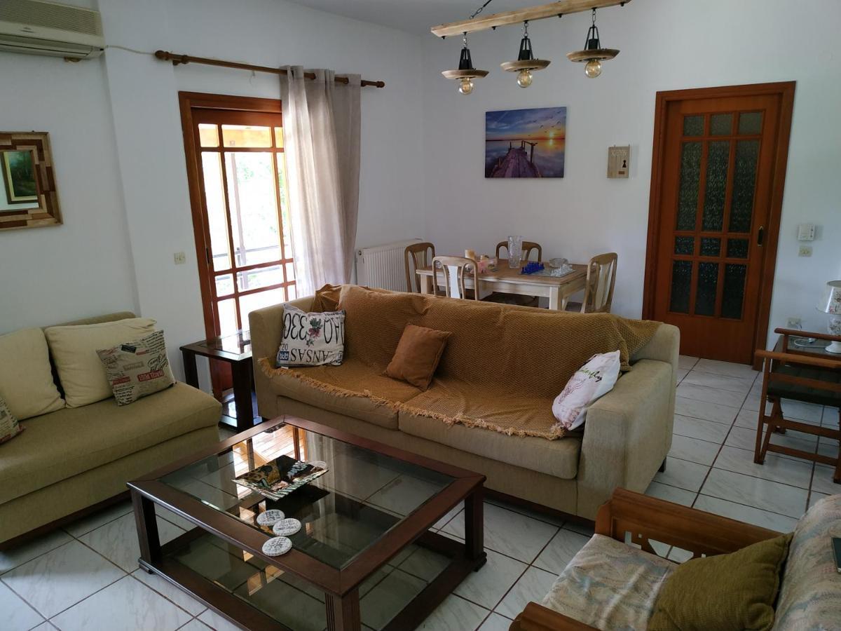 Villa Dimitris Áfra Exterior foto